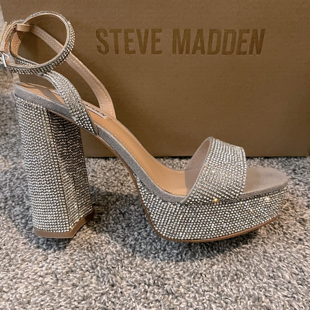 *Brand New* Steve Madden Glitter Platform Heels